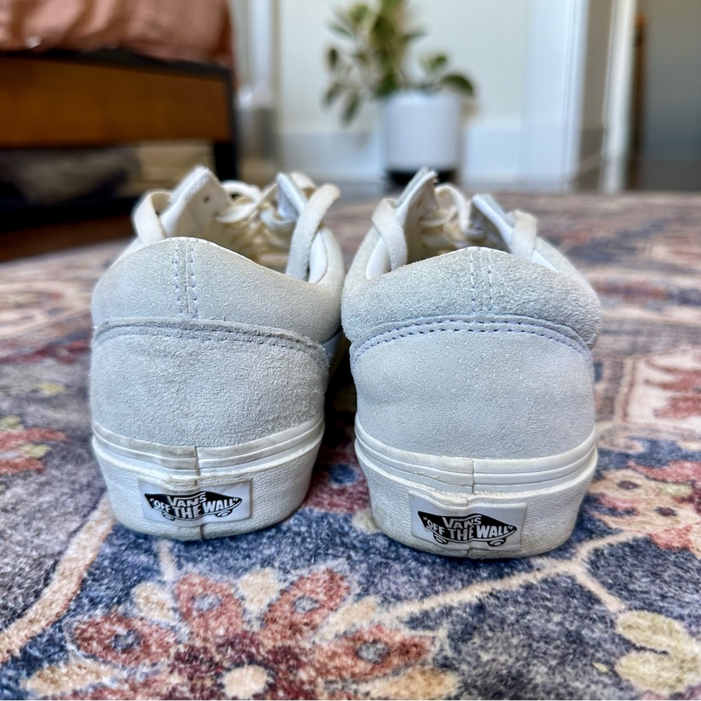 Vans Women’s Off-White Suede Sneakers - Picture 3 of 4